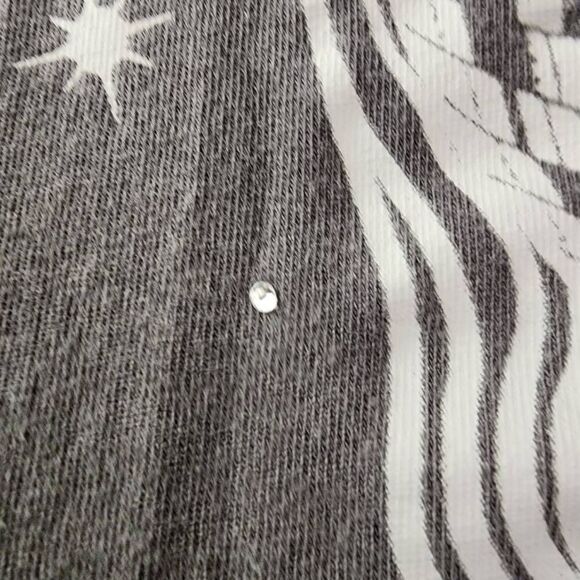 H&M Divided Grateful Dead Workd Skull Graphic Tshirt Size Small - Picture 2 of 5